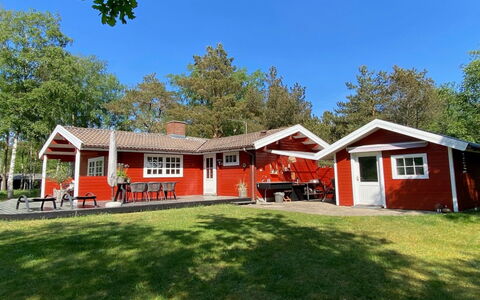 Barthi - 1.6Km from the Sea: House, Cottage, Home, Yard, Shade, Backyard, Garden Buildings, Log Cabin
