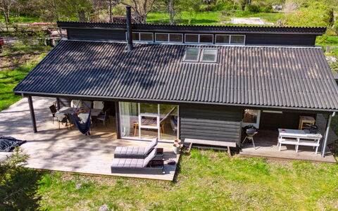 Ilsebeth - 250M from the Sea: Grass, Green, House, Cottage, Grassland, Rural Area, Ecoregion, Landscape, Land Lot, Shrub