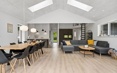 Norna - 350M from the Sea
