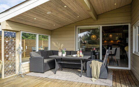 Livni - from the Sea: Cottage, Backyard, Yard, Garden Buildings, Shed, Siding, Outdoor Furniture, Log Cabin, Outdoor Structure, Shack