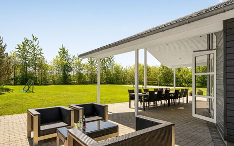 Ahto - 600M to the Fjord: Grass, Grassland, Landscape, Ecoregion, Plain, Plant Community, Land Lot, Outdoor Furniture, Prairie, Shrubland
