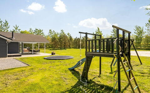 Ahto - 600M to the Fjord: Grass, Grassland, Landscape, Ecoregion, Plain, Plant Community, Land Lot, Outdoor Furniture, Prairie, Shrubland