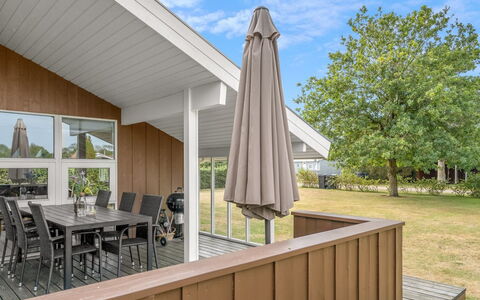 Maira - from the Sea: Wood, Wood Flooring, Flooring, Porch, Hardwood, Wood Stain, Floor, Home, Plank, Deck