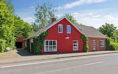 Kiri - 24Km from the Sea: Roof, House, Home, Cottage, Door, Siding, Estate, Lawn, Yard, Porch
