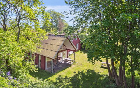 Deljan - 190M from the Sea: Roof, House, Home, Cottage, Door, Siding, Deck, Porch, Plank, Hardwood