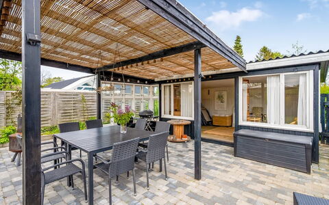 Antonie - 700M from the Sea: Grass, Grassland, Landscape, Ecoregion, Plain, Plant Community, Land Lot, Outdoor Furniture, Prairie, Shrubland