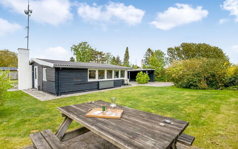 Antonie - 700M from the Sea: Grass, Grassland, Landscape, Ecoregion, Plain, Plant Community, Land Lot, Outdoor Furniture, Prairie, Shrubland