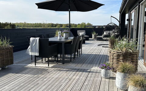 Frithbjorn - 900M from the Sea: Wood, Home, Porch, Deck, Hardwood, Roof, Wood Stain, Wood Flooring, Eco Hotel