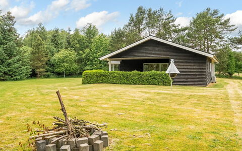 Ara - 1.4Km from the Sea: Thatching, Cottage, House, Roof, Home, Farmhouse, Hut, Estate, Village