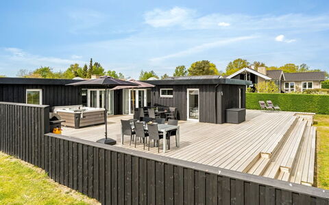 Tonna - from the Sea: Wood, Home, Porch, Deck, Hardwood, Roof, Wood Stain, Wood Flooring, Eco Hotel