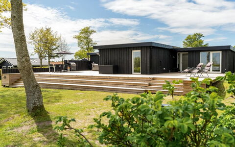 Tonna - from the Sea: Wood, Home, Porch, Deck, Hardwood, Roof, Wood Stain, Wood Flooring, Eco Hotel