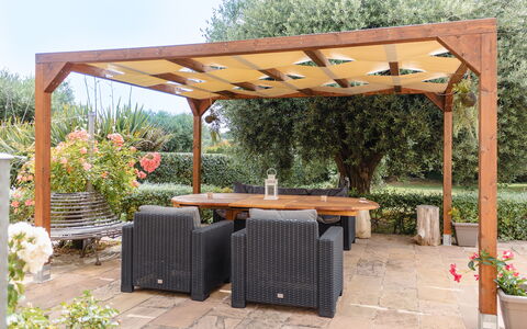Cyca Holiday Home: Plant, Property, Furniture, Shade, Table, Outdoor Table, Outdoor Furniture, Flowerpot, Sky, Tree