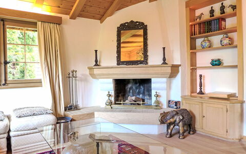 Chalet Rebhalde: Furniture, Property, Window, Building, Wood, Cabinetry, Interior Design, Floor, Wall, Shelf