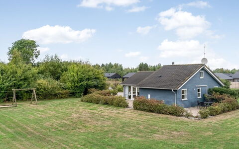 Lari - 600M from the Sea: Grass, Building, House, Roof, Home, Shrub, Cottage, Residential Area, Rural Area