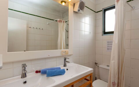 Villa Cassiopee: Mirror, Tap, Plumbing Fixture, Sink, Property, Bathroom Sink, Bathroom Cabinet, Blue, Bathroom, Purple