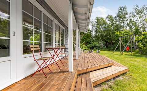 Anabela - from the Sea: Roof, House, Home, Cottage, Siding, Estate, Driveway, Garden Buildings, Yard, Shed