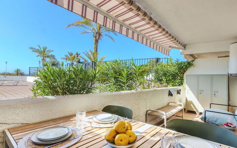 Loft Cau: Furniture, Apartment, Shade, Chair, Balcony, Resort, Outdoor Furniture, Eco Hotel, Houseplant