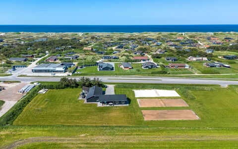 Germund - 770M from the Sea: Grass, Grassland, Land Lot, Cottage, Rural Area, Meadow, Garden Buildings, Garden, Shed