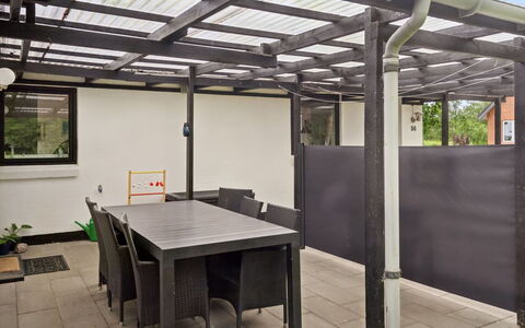 Thorward - 100M from the Sea: Wood, Home, Porch, Deck, Hardwood, Roof, Wood Stain, Wood Flooring, Eco Hotel