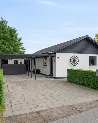 Thorward - 100M from the Sea