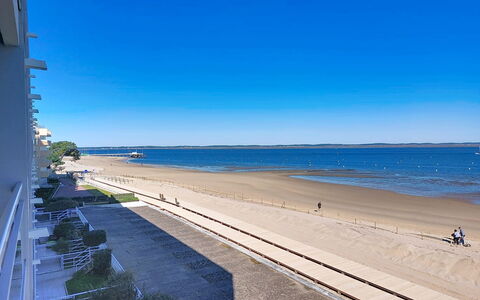 Accommodation:&nbsp;Côte D'Argent 335.7
