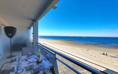 Accommodation:&nbsp;Côte D'Argent 335.7