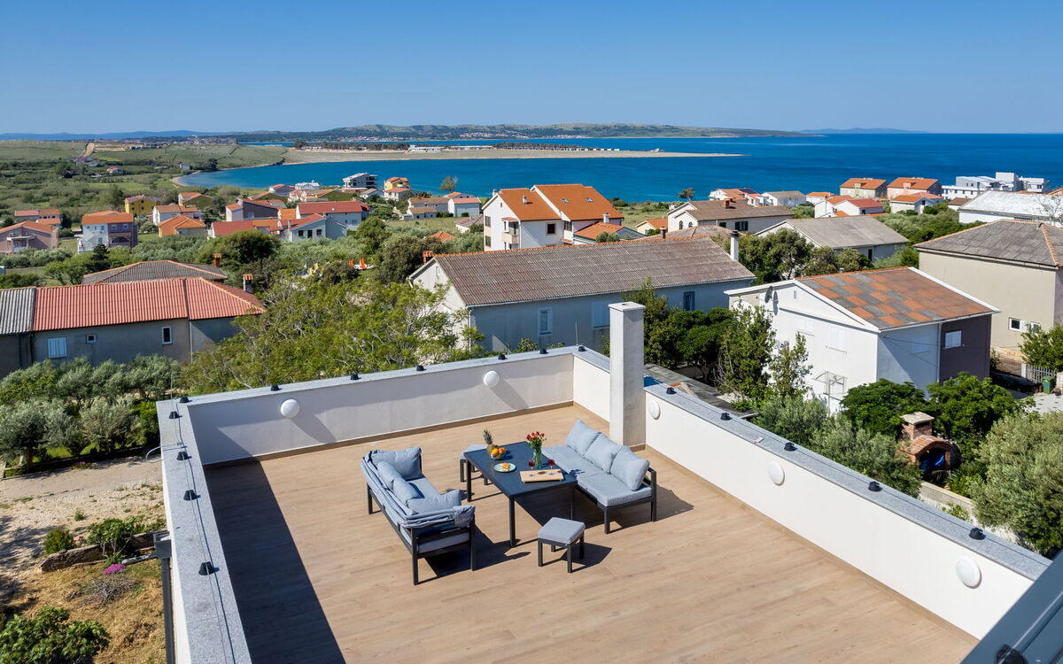 Luxury Villa Terra Maiorum