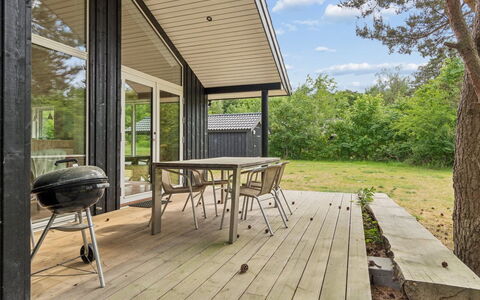 Vojdan - 600M from the Sea: Wood, Porch, Siding, Home, Cottage, Hardwood, Plank, Garden Buildings, Deck, Shade