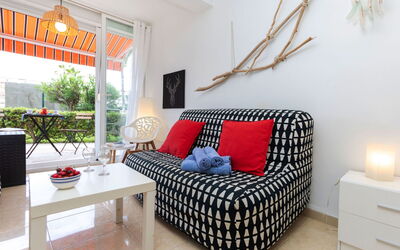 Accommodation:&nbsp;Paradis Playa 650.1