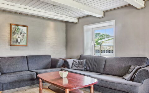 Law - 400M from the Sea: Blue, Shrub, Cottage, Groundcover, Garden, Estate, Shade, Landscaping, Farmhouse, Eco Hotel