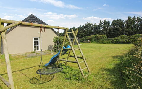 Law - 400M from the Sea: Blue, Shrub, Cottage, Groundcover, Garden, Estate, Shade, Landscaping, Farmhouse, Eco Hotel