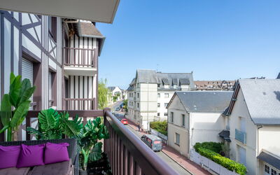 Accommodation:&nbsp;Ascot 632.1