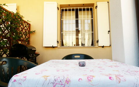 Casa Vacanze Sabrina: Wood, Interior Design, Furniture, Floor, Bedroom, Window Covering, Linens, Wood Stain, Window Treatment, Bed