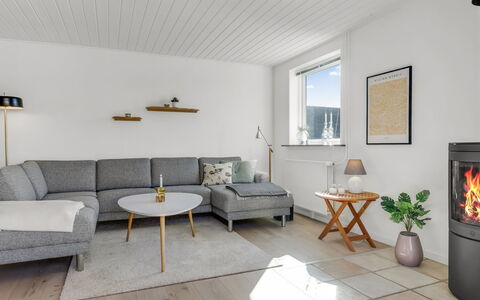 Sulo - 300M from the Sea: Flooring, Furniture, Floor, Wood, Interior Design, Living Room, Wood Flooring, Couch, Home, Apartment