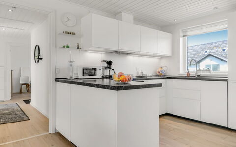 Sulo - 300M from the Sea: Kitchen, Countertop, Interior Design, Flooring, Kitchen Appliance, Wood, Cabinetry, Floor, Major Appliance, Ceiling