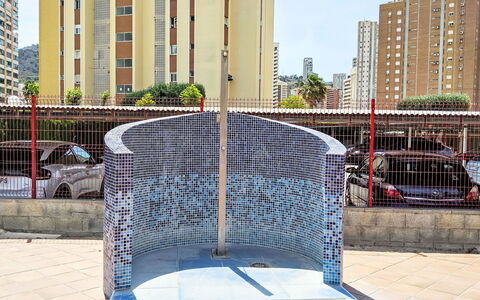 Eva Mar: Table, Furniture, Sky, Plant, Property, Building, Tableware, Chair, Outdoor Table, Outdoor Furniture