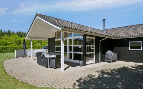 Gunva - 30Km from the Sea: Cottage, Shade, Estate, Porch, Yard, Siding, Outdoor Structure, Garden Buildings