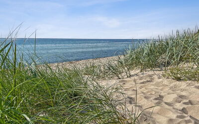 Deni - 800M from the Sea