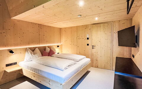 Irdning - Donnersbachtal 651: Building, Furniture, Property, Comfort, Wood, Bed Frame, House, Interior Design, Architecture, Bed