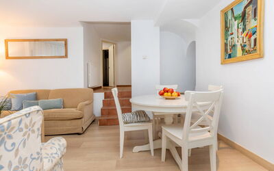 Accommodation:&nbsp;Gregal 601.1