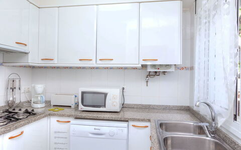La Chumberita: Cabinetry, Countertop, Kitchen Sink, Property, Sink, White, Building, Kitchen, Kitchen Stove, Window