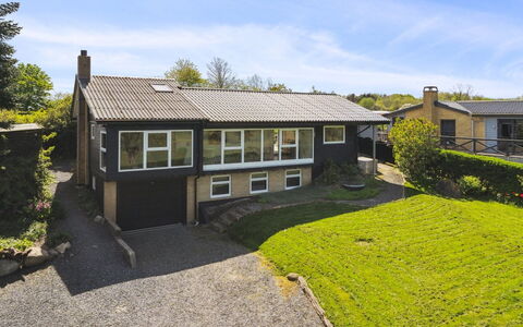 Sölvy - 300M from the Sea: House, Residential Area, Home, Roof, Cottage, Estate, Lawn, Garden, Farmhouse, Driveway