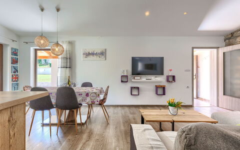 Nina: Table, Furniture, Picture Frame, Couch, Wood, Interior Design, Lighting, Living Room, Chair