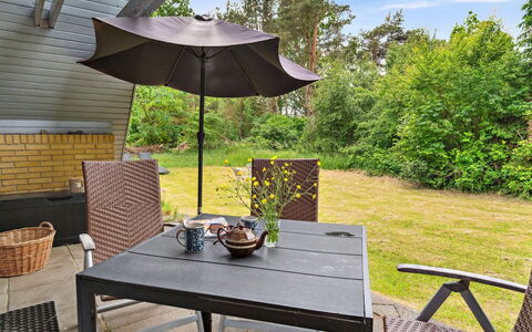 Tine - 600M from the Sea: Wood, Roof, Architecture, Home, House, Cottage, Siding, Hardwood, Slope, Estate