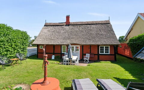 Leoni - 115M from the Sea: Wood, Roof, Architecture, Home, House, Cottage, Siding, Hardwood, Slope, Estate