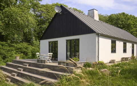 Agir - 200M from the Sea: Wood, Roof, Architecture, Home, House, Cottage, Siding, Hardwood, Slope, Estate