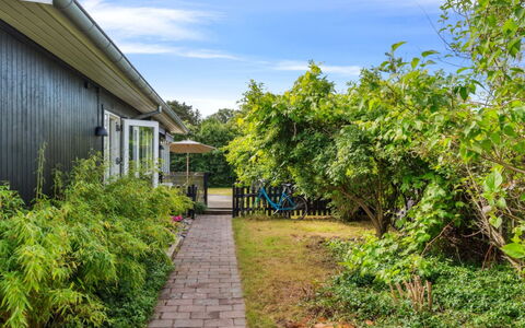 Manko - 250M from the Sea: Shrub, House, Garden, Home, Land Lot, Groundcover, Cottage, Shade, Yard, Lawn