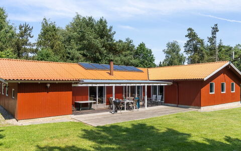 Paulus - 375M from the Sea: Roof, House, Home, Cottage, Door, Siding, Deck, Porch, Plank, Hardwood