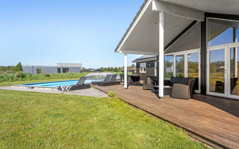 Kiersten - 800M from the Sea: Roof, House, Home, Cottage, Door, Siding, Deck, Porch, Plank, Hardwood