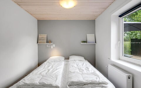 Eino - 150M from the Sea: Bedroom, Wall, Bed, Interior Design, Wood, Bed Sheet, Ceiling, Bedding, Floor, Flooring